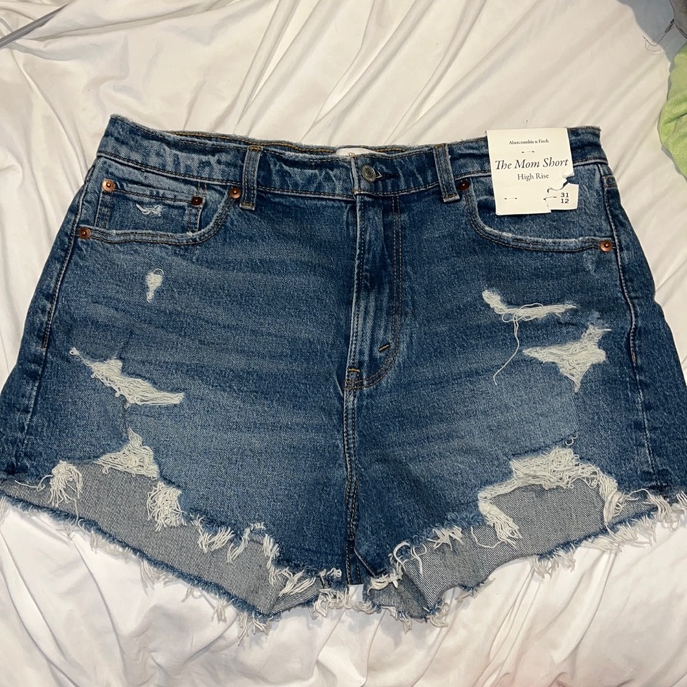 NWT Abercrombie Mom Shorts